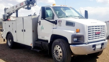 TRUCKS / TRAILERS / SERVICE